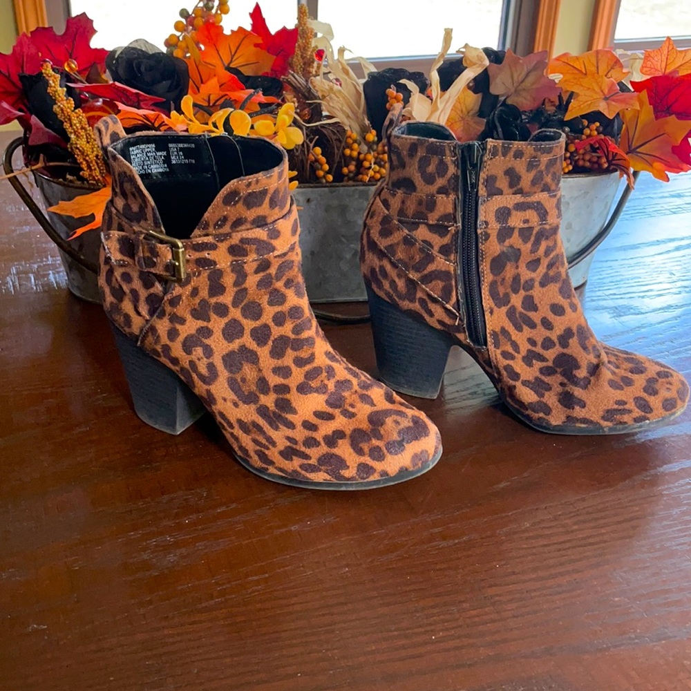 Time and Tru Booties